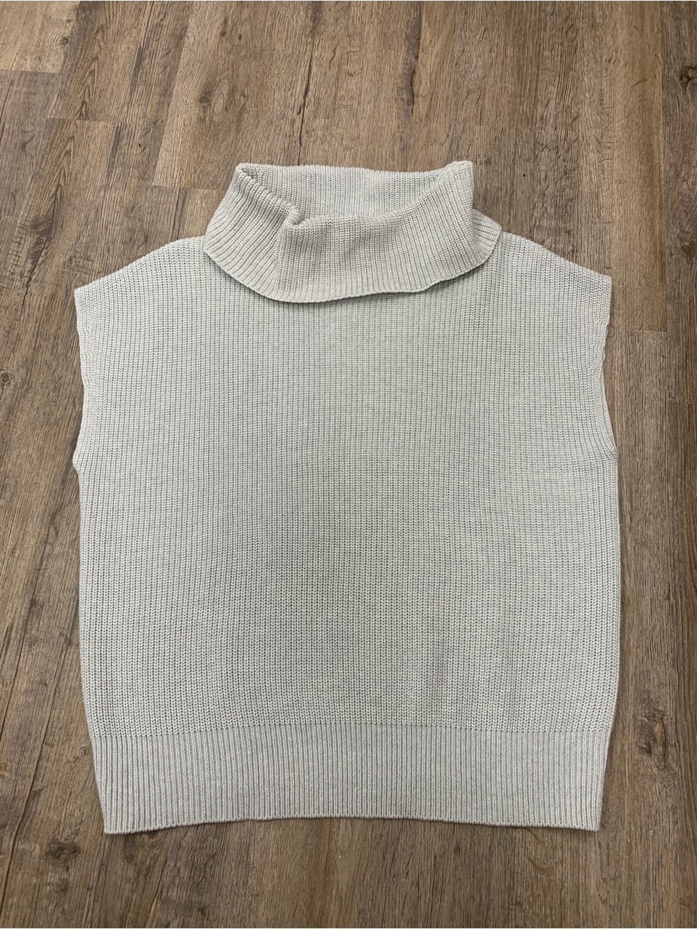 MELISSA NEPTON Cream Knit Sleeveless Turtleneck Tank